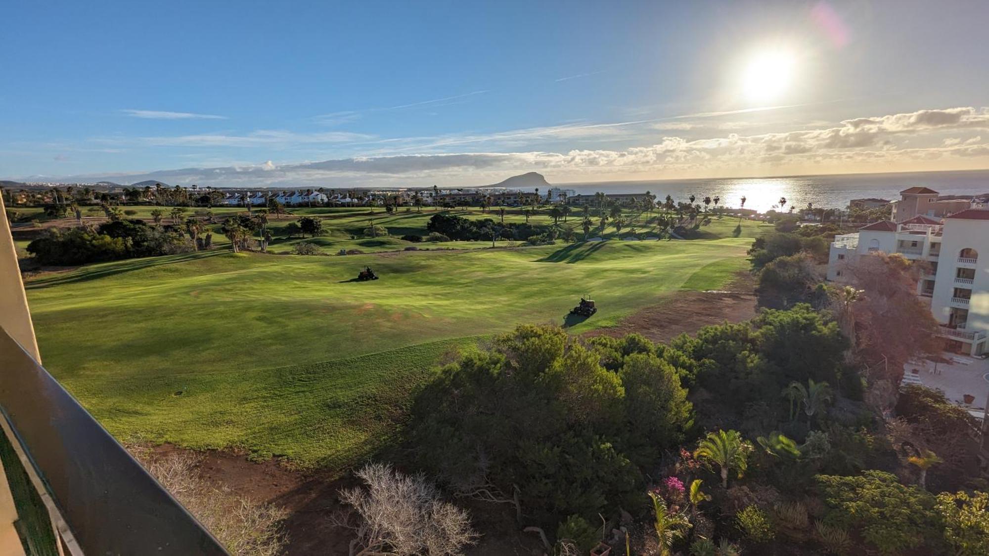 Golf View Apartment - Stunning Ocean View Golf Del Sur San Miguel de Abona Exterior photo